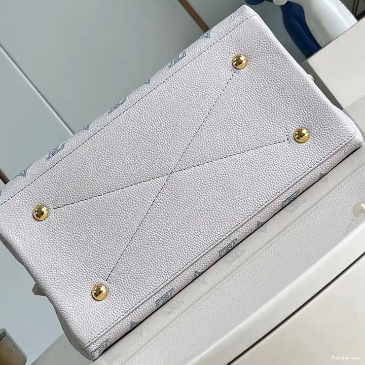 Fashionrepsfam ru 2410YA0180 Bags LV 0816